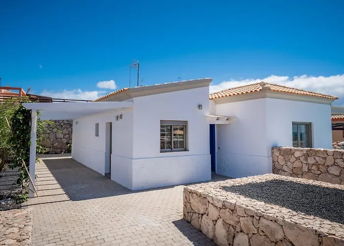 Villa Pikoro *